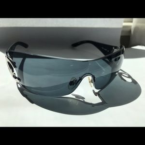 CHANEL Shield Sunglasses